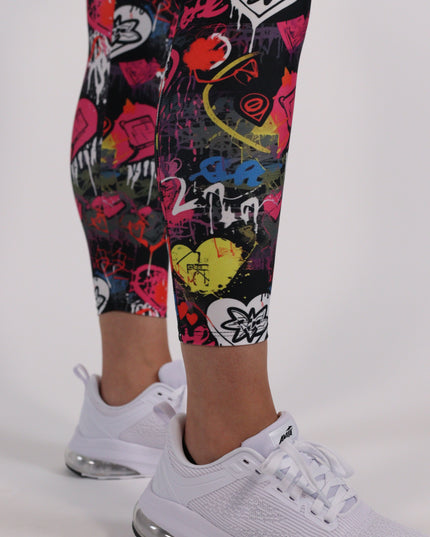 CARBONITE HEARTS GRAFFITI HIGH-WAISTED LEGGINGS (Pockets)