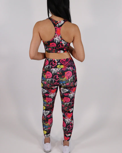 CARBONITE HEARTS GRAFFITI HIGH-WAISTED LEGGINGS (Pockets)