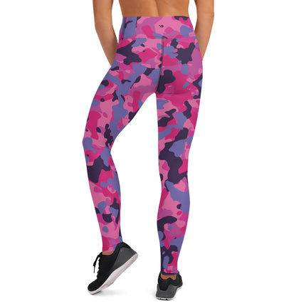 Leggings de cintura alta con estampado de camuflaje en color obsidiana rosa