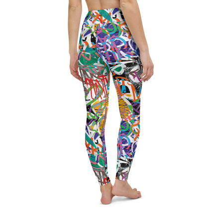 Leggings de cintura alta con grafiti de Kaleido