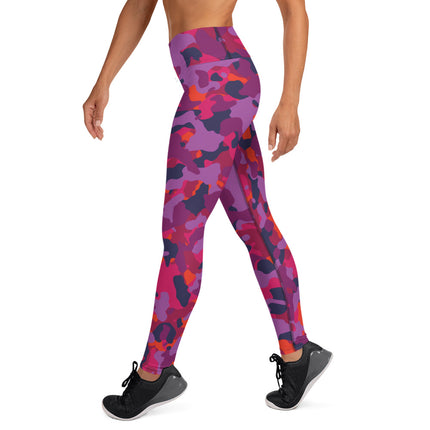 Leggings de cintura alta con estampado de camuflaje magenta