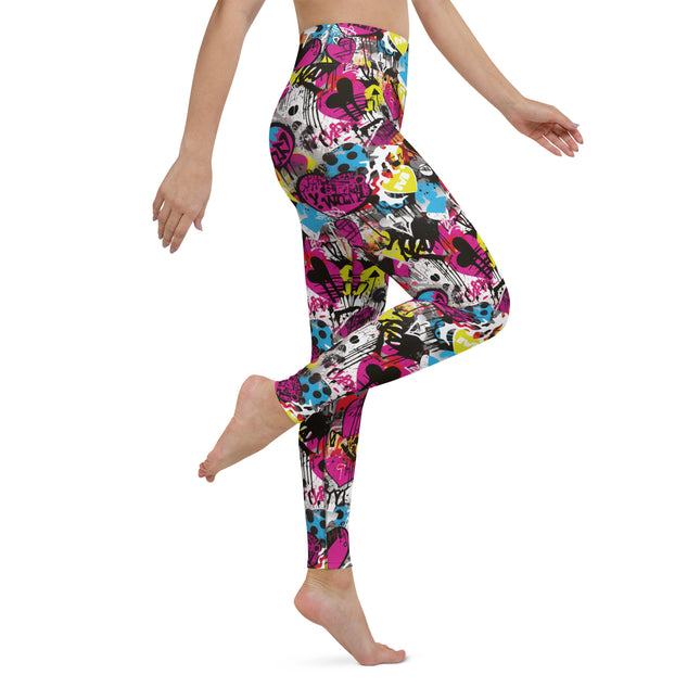 Magenta Hearts Graffiti High-Waisted Leggings